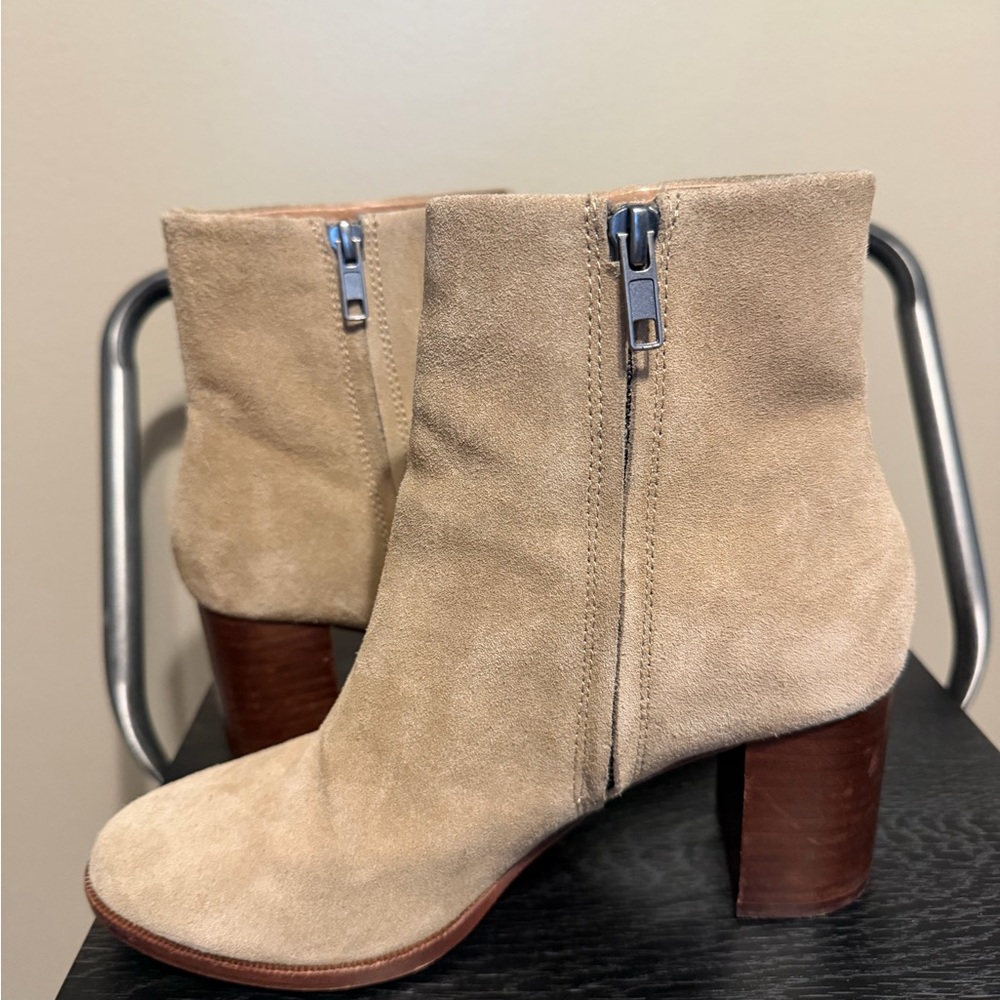 Madewell Beige Suede Ankle Booties 6.5 Stacked Heel - Picture 6 of 16